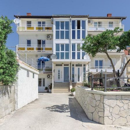 Renic Apartmani Kastela Luaran gambar