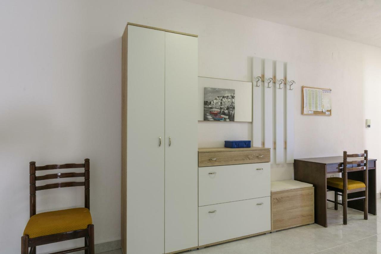 Renic Apartmani Kastela Luaran gambar