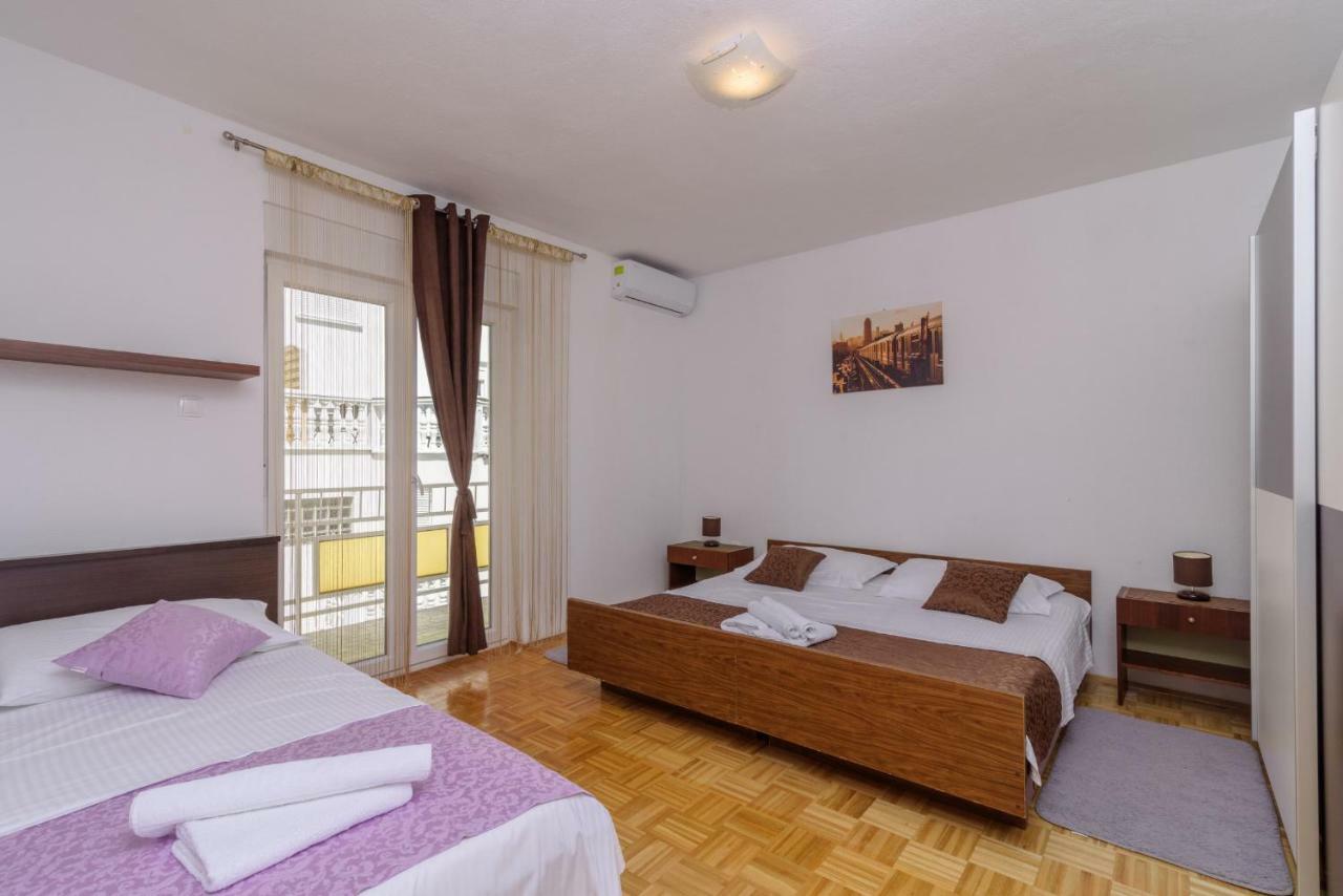 Renic Apartmani Kastela Luaran gambar